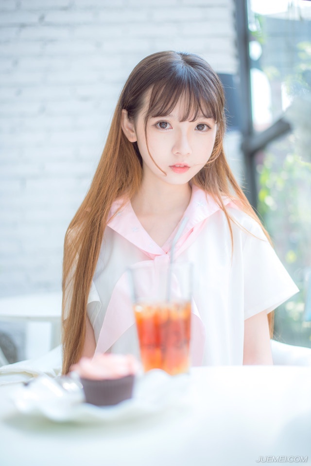 “这就有点儿荒唐了吧，老先生，就算为财，也不该编造这种东西。”孟达摸索着下巴，心中有些埋怨刘璝，粗人一个，连尾巴都扫不干净。